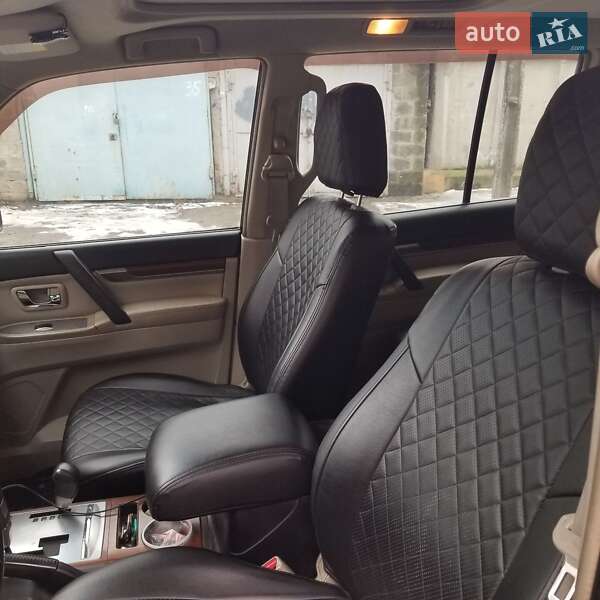 Внедорожник / Кроссовер Mitsubishi Pajero Wagon 2008 в Харькове