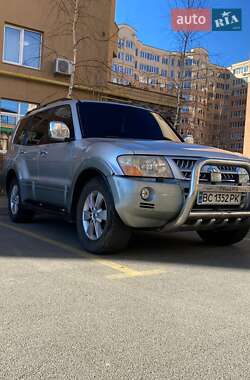 Внедорожник / Кроссовер Mitsubishi Pajero Wagon 2003 в 