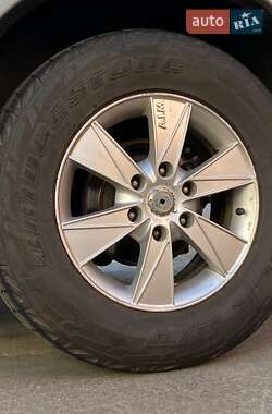 Внедорожник / Кроссовер Mitsubishi Pajero Wagon 2003 в 