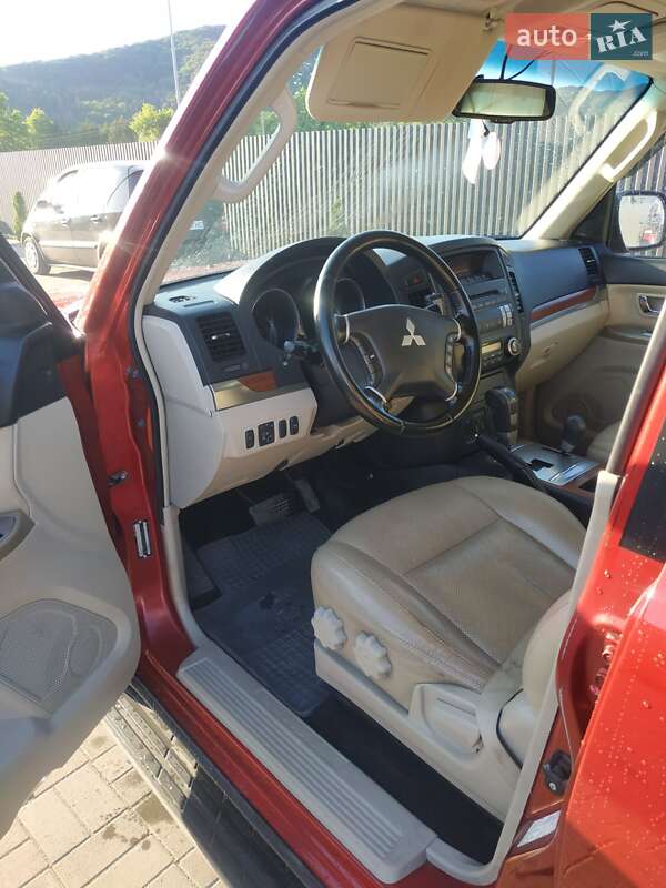 Внедорожник / Кроссовер Mitsubishi Pajero Wagon 2007 в Иршаве