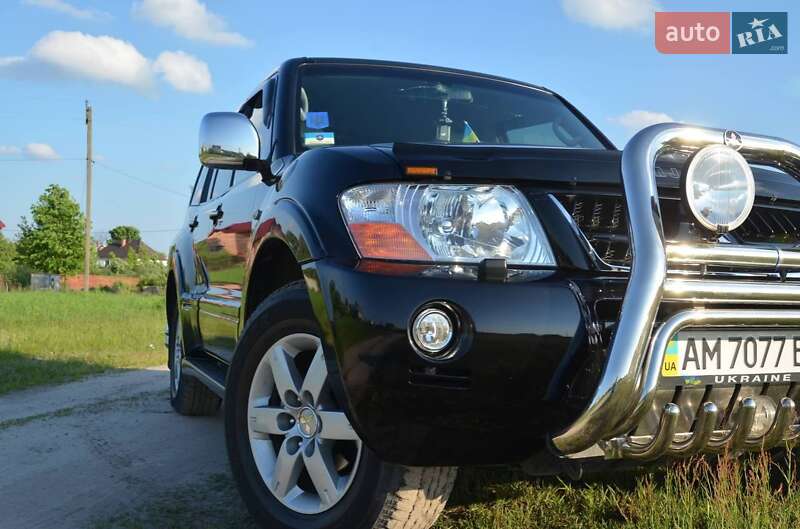 Универсал Mitsubishi Pajero Wagon 2006 в Житомире