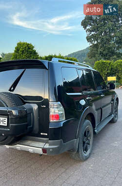 Внедорожник / Кроссовер Mitsubishi Pajero Wagon 2007 в 
