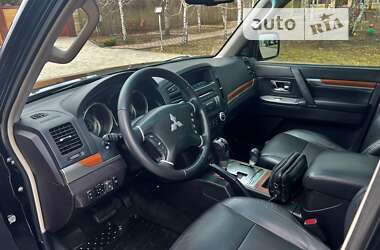 Позашляховик / Кросовер Mitsubishi Pajero Wagon 2009 в Дніпрі