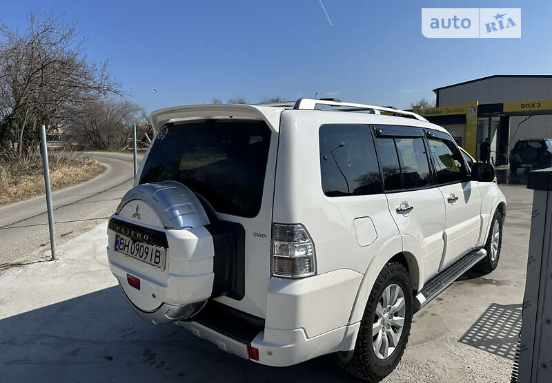 Внедорожник / Кроссовер Mitsubishi Pajero Wagon 2011 в Измаиле
