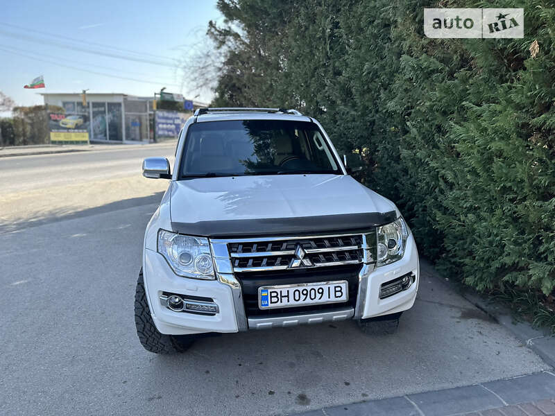 Внедорожник / Кроссовер Mitsubishi Pajero Wagon 2011 в Измаиле