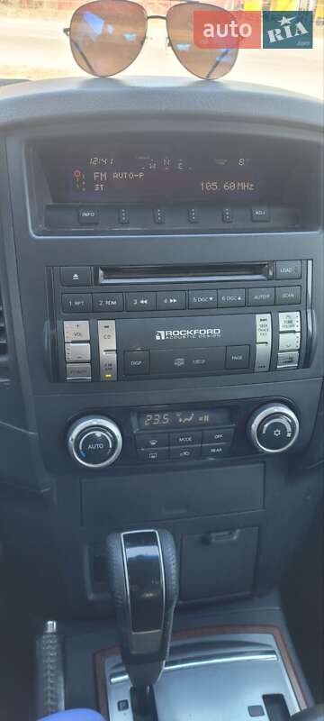 Внедорожник / Кроссовер Mitsubishi Pajero Wagon 2008 в Житомире фото 4 Внедорожник / Кроссовер Mitsubishi Pajero Wagon 2008 в Житомире