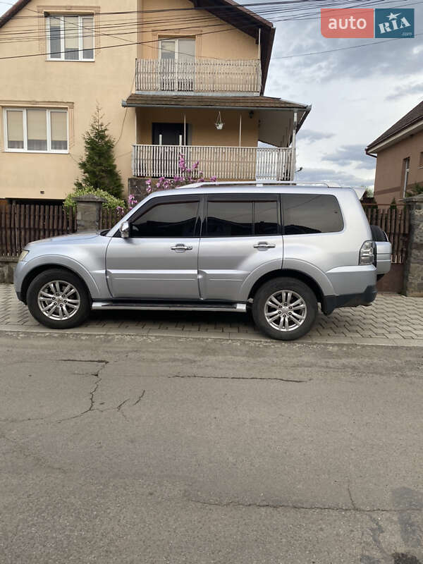 Внедорожник / Кроссовер Mitsubishi Pajero Wagon 2008 в Ужгороде