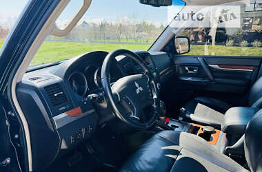Внедорожник / Кроссовер Mitsubishi Pajero Wagon 2009 в Днепре