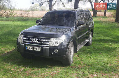 Внедорожник / Кроссовер Mitsubishi Pajero Wagon 2008 в 