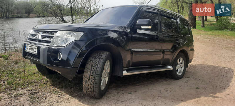 Внедорожник / Кроссовер Mitsubishi Pajero Wagon 2008 в Харькове
