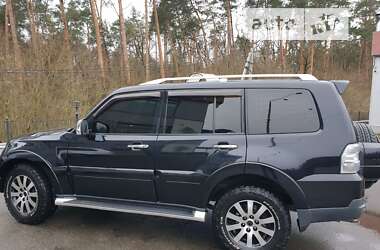 Позашляховик / Кросовер Mitsubishi Pajero Wagon 2008 в Києві