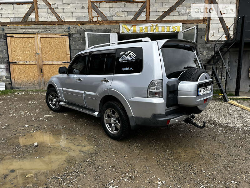 Внедорожник / Кроссовер Mitsubishi Pajero Wagon 2007 в Верховине