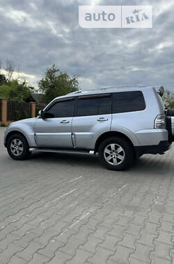 Внедорожник / Кроссовер Mitsubishi Pajero Wagon 2008 в Киеве