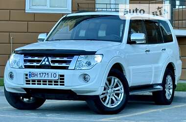 Внедорожник / Кроссовер Mitsubishi Pajero Wagon 2013 в Одессе