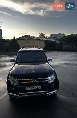 Позашляховик / Кросовер Mitsubishi Pajero Wagon 2007 в 