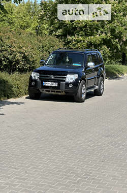 Позашляховик / Кросовер Mitsubishi Pajero Wagon 2010 в Одесі