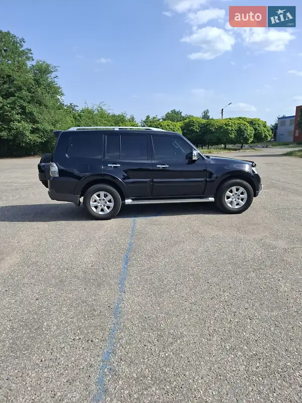 Mitsubishi Pajero Wagon 2009