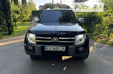 Позашляховик / Кросовер Mitsubishi Pajero Wagon 2007 в Києві