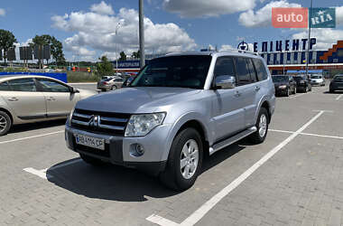 Позашляховик / Кросовер Mitsubishi Pajero Wagon 2008 в 