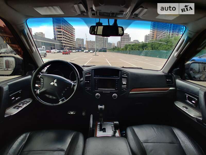 Позашляховик / Кросовер Mitsubishi Pajero Wagon 2012 в Києві фото 7 Позашляховик / Кросовер Mitsubishi Pajero Wagon 2012 в Києві