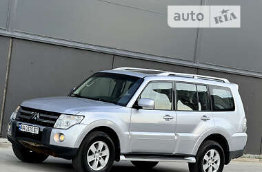 Позашляховик / Кросовер Mitsubishi Pajero Wagon 2007 в Києві