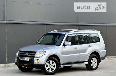 Позашляховик / Кросовер Mitsubishi Pajero Wagon 2007 в Києві