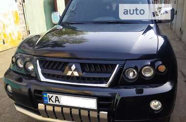 Позашляховик / Кросовер Mitsubishi Pajero Wagon 2004 в Києві