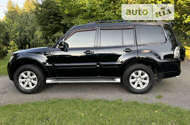 Внедорожник / Кроссовер Mitsubishi Pajero Wagon 2011 в Хмельницком