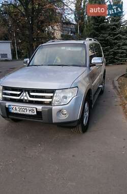 Внедорожник / Кроссовер Mitsubishi Pajero Wagon 2008 в Киеве