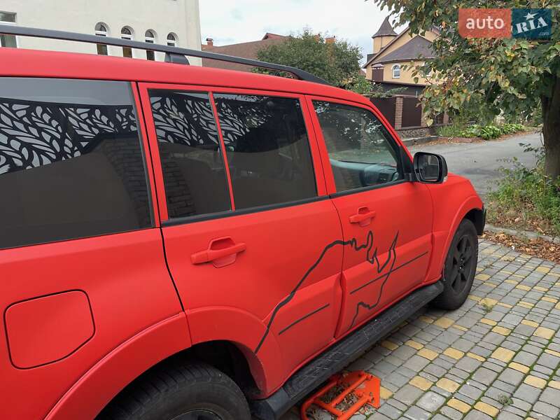 Внедорожник / Кроссовер Mitsubishi Pajero Wagon 2008 в Киеве