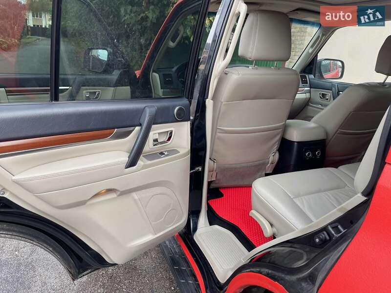 Внедорожник / Кроссовер Mitsubishi Pajero Wagon 2008 в Киеве