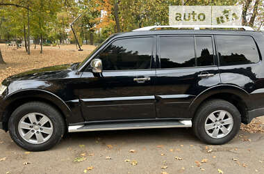 Внедорожник / Кроссовер Mitsubishi Pajero Wagon 2008 в Харькове