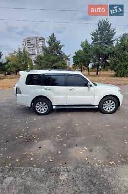 Внедорожник / Кроссовер Mitsubishi Pajero Wagon 2010 в Горишних Плавнях