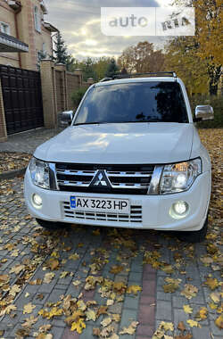 Внедорожник / Кроссовер Mitsubishi Pajero Wagon 2013 в Харькове