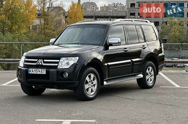 Позашляховик / Кросовер Mitsubishi Pajero Wagon 2008 в Києві