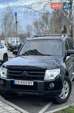 Внедорожник / Кроссовер Mitsubishi Pajero Wagon 2008 в 