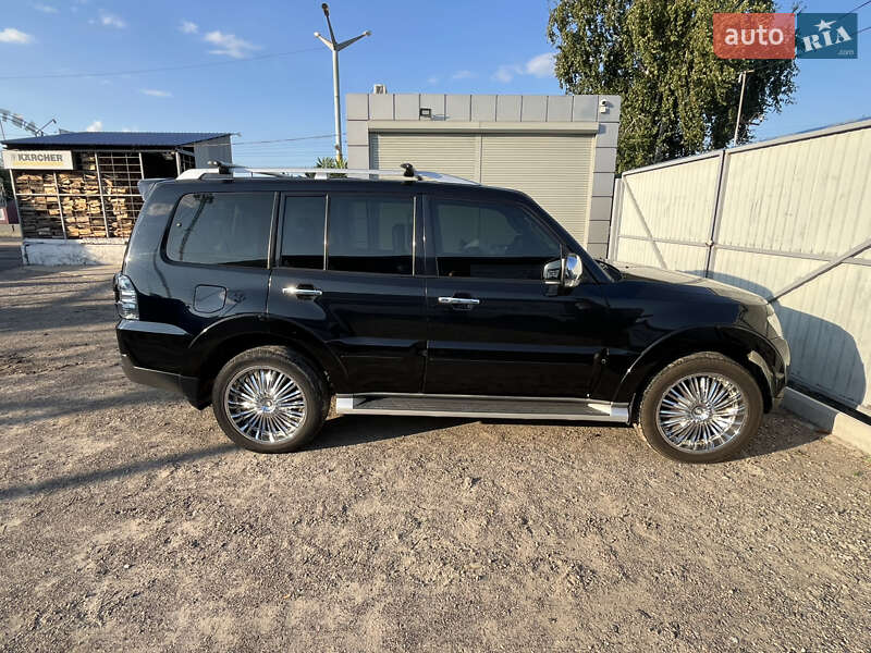 Позашляховик / Кросовер Mitsubishi Pajero Wagon 2008 в Черкасах