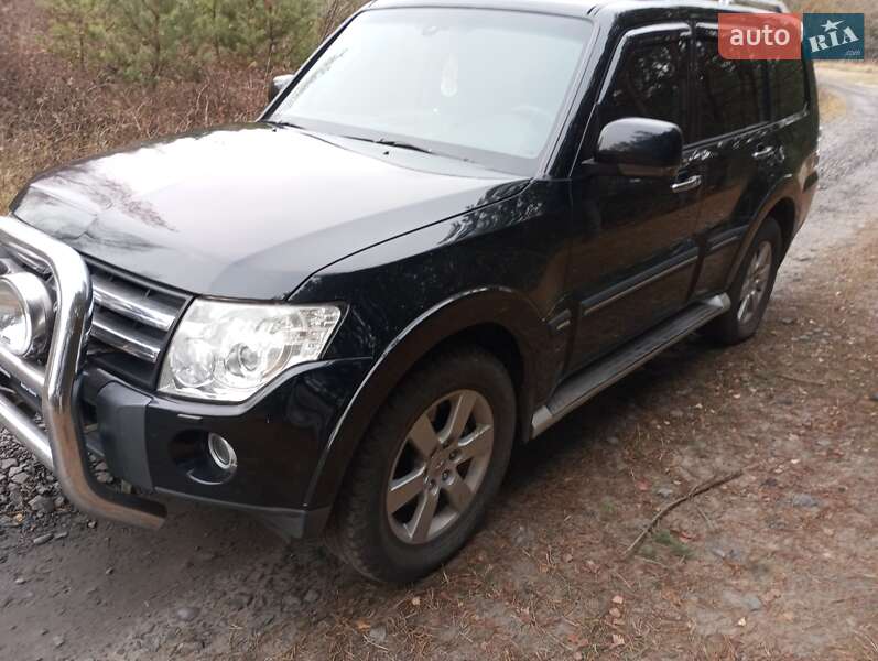 Внедорожник / Кроссовер Mitsubishi Pajero Wagon 2008 в Вараше фото 6 Внедорожник / Кроссовер Mitsubishi Pajero Wagon 2008 в Вараше
