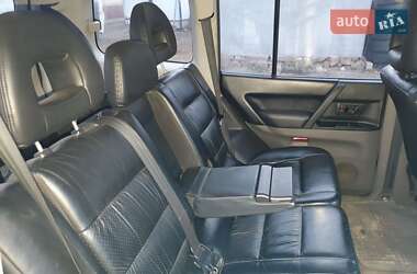 Внедорожник / Кроссовер Mitsubishi Pajero Wagon 2001 в 