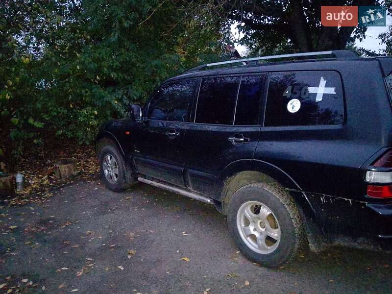 Внедорожник / Кроссовер Mitsubishi Pajero Wagon 2003 в 