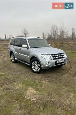 Позашляховик / Кросовер Mitsubishi Pajero Wagon 2014 в Павлограді