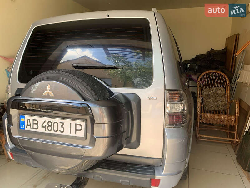 Mitsubishi Pajero Wagon 2013