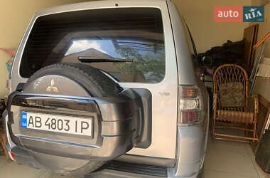 Внедорожник / Кроссовер Mitsubishi Pajero Wagon 2013 в 