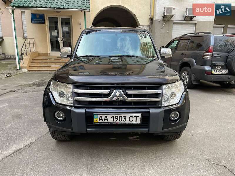Позашляховик / Кросовер Mitsubishi Pajero Wagon 2008 в Києві фото 2 Позашляховик / Кросовер Mitsubishi Pajero Wagon 2008 в Києві