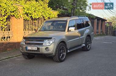 Внедорожник / Кроссовер Mitsubishi Pajero Wagon 2013 в Киеве