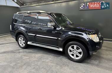 Позашляховик / Кросовер Mitsubishi Pajero Wagon 2009 в Києві