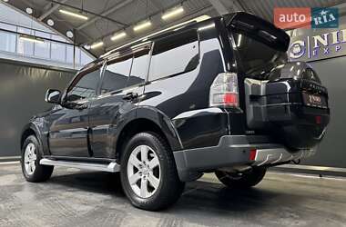 Позашляховик / Кросовер Mitsubishi Pajero Wagon 2009 в Києві