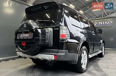 Позашляховик / Кросовер Mitsubishi Pajero Wagon 2009 в Києві