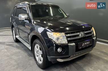 Позашляховик / Кросовер Mitsubishi Pajero Wagon 2009 в Києві