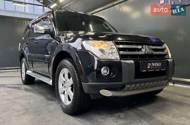 Позашляховик / Кросовер Mitsubishi Pajero Wagon 2009 в Києві